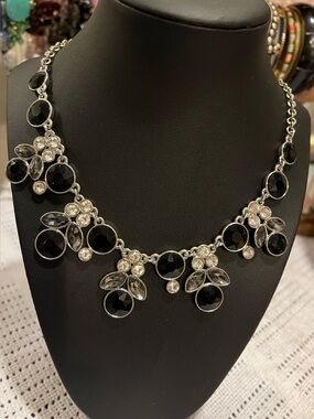 Elegant Black and Silver Crystal Statement Necklace